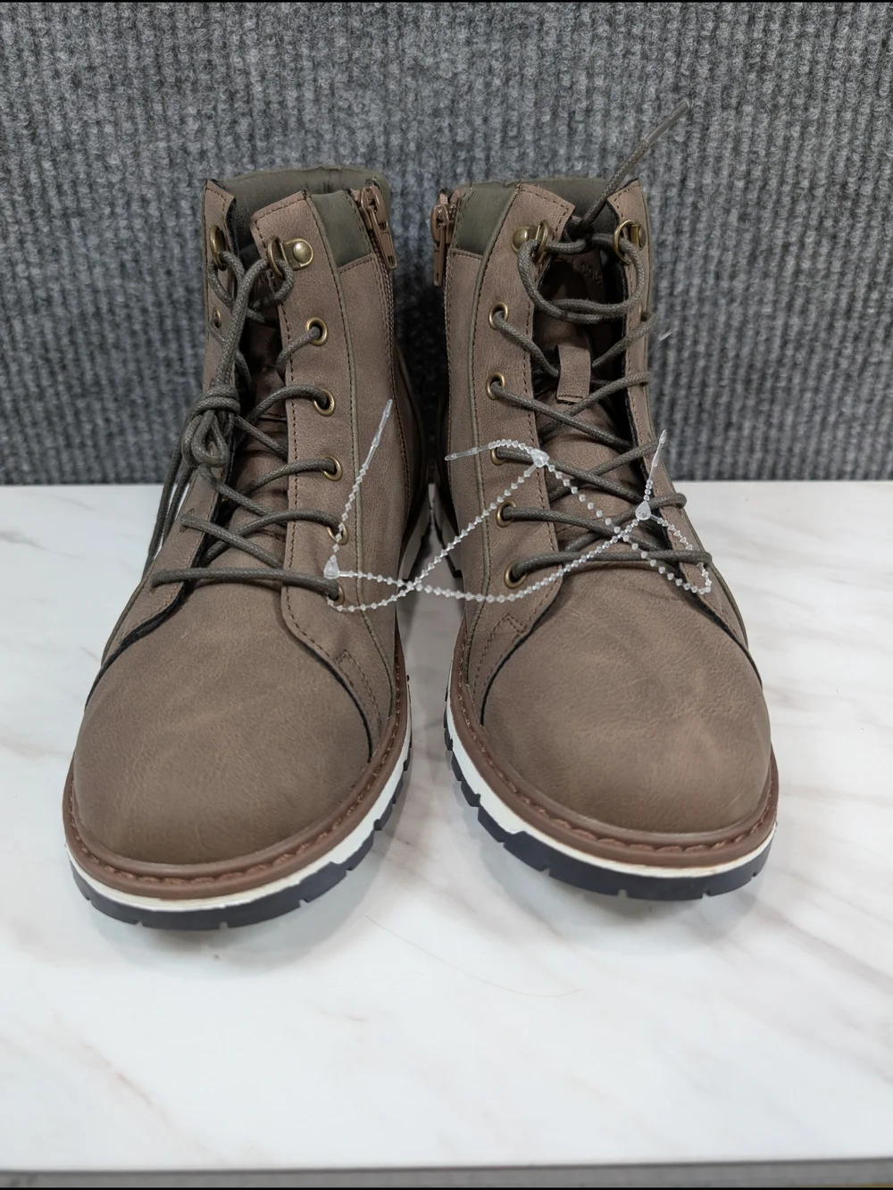 Kenneth Cole classic lace